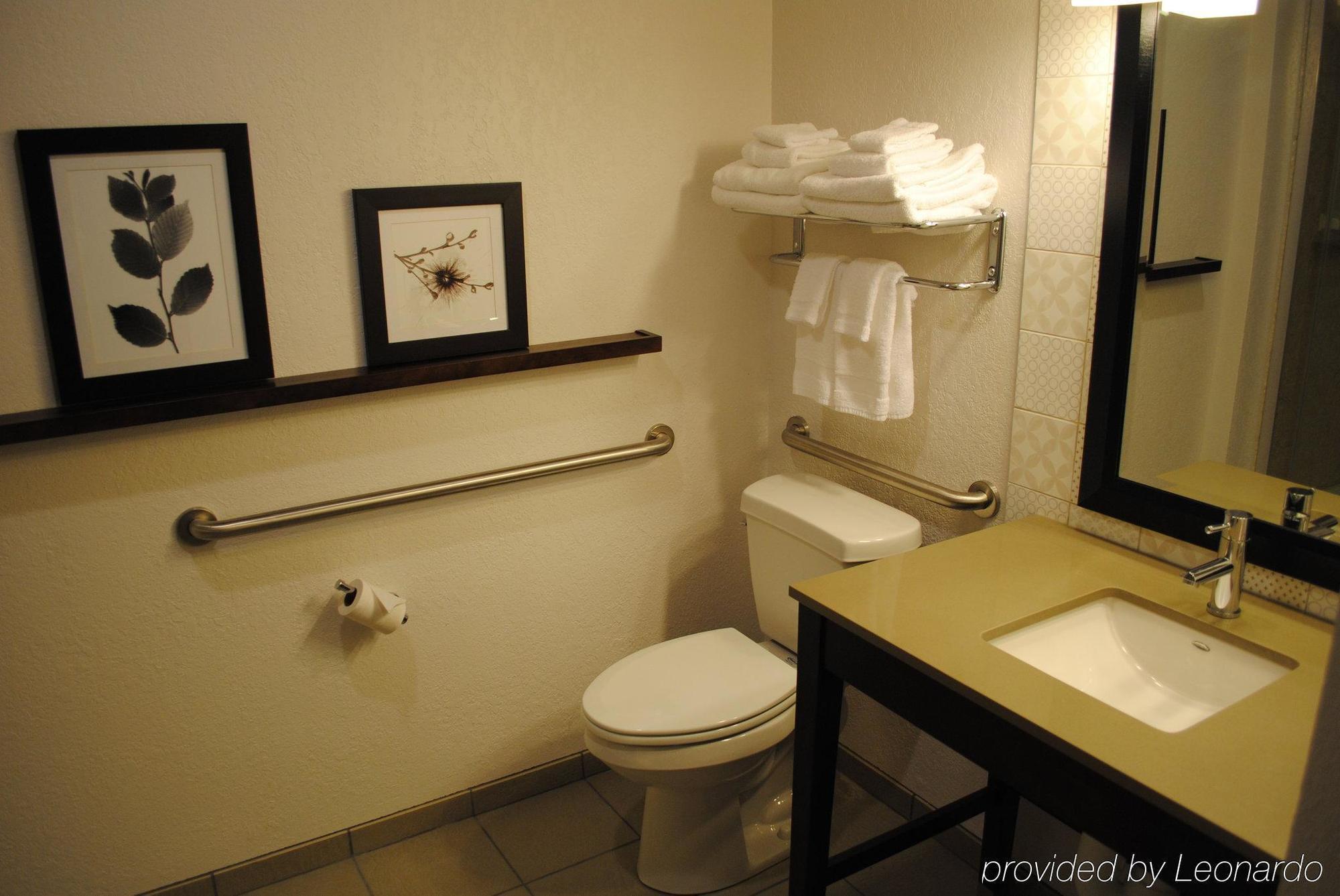 Country & By Radisson, Chippewa Falls, Wi