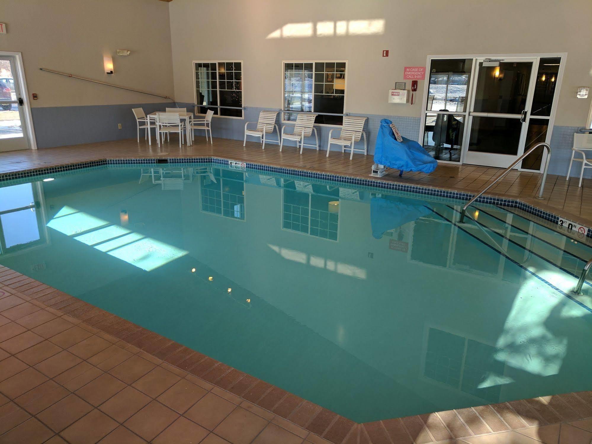 Country & By Radisson, Chippewa Falls, Wi Hotel Chippewa Falls